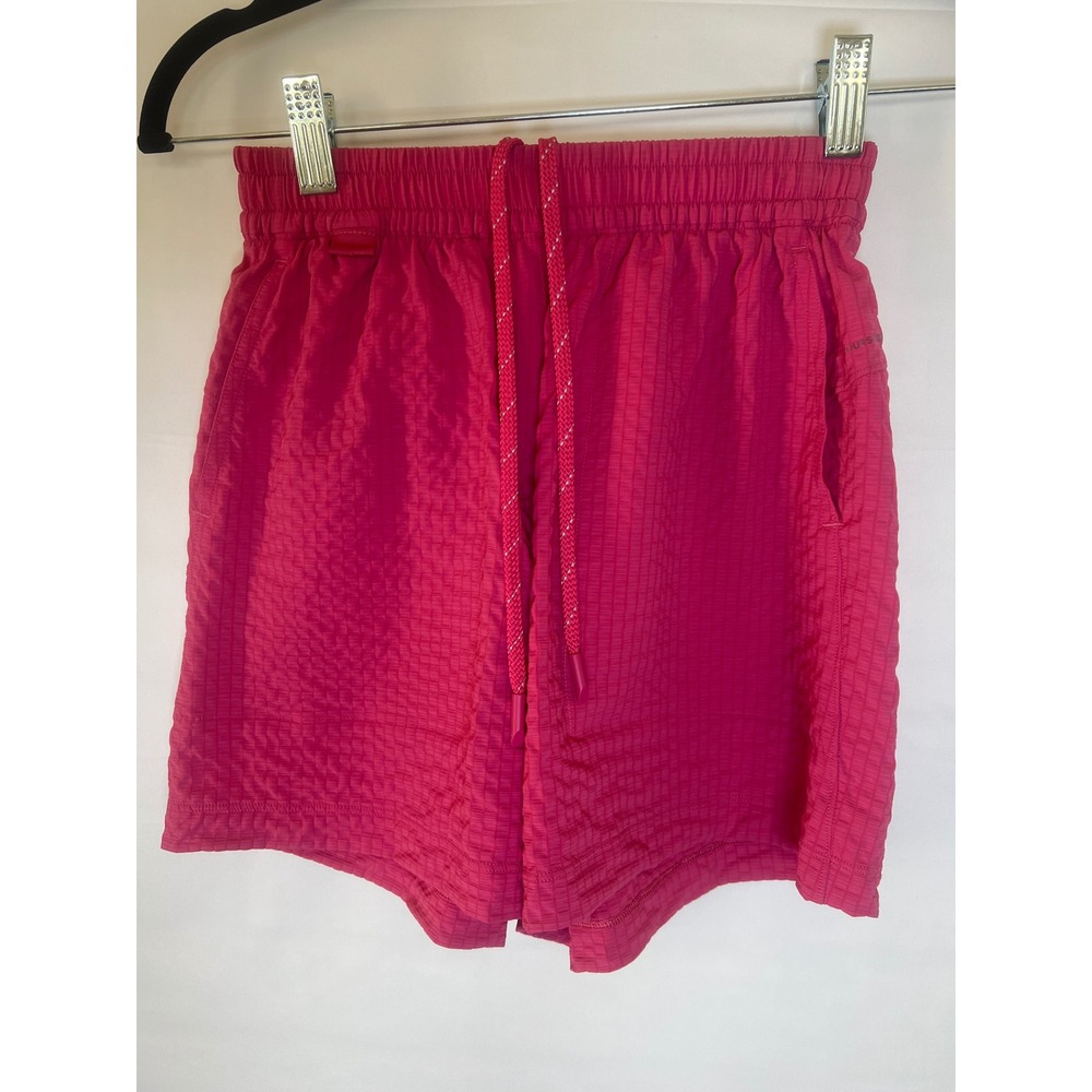 Lululemon Pink Textured Grid Athletic Shorts LW7DIHS Size 2